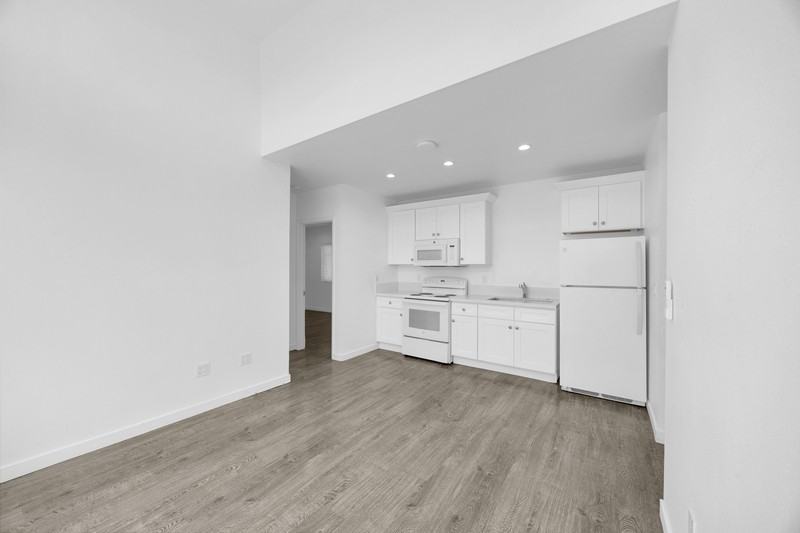 572 N Cambridge St #572 - Photo 4 of 14