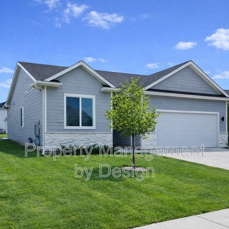 835 Se Booth Ave - Photo 2 of 17