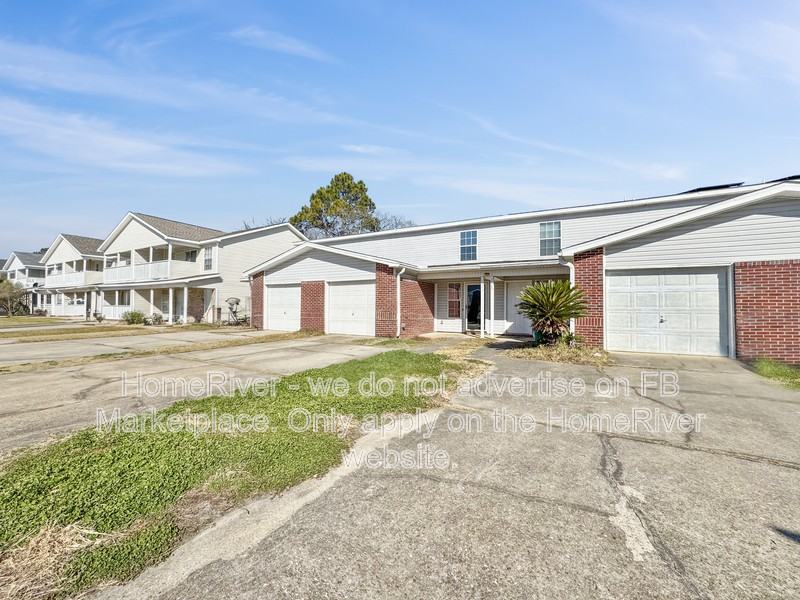 1823 Pointed Leaf Ln - Photo 4 of 20