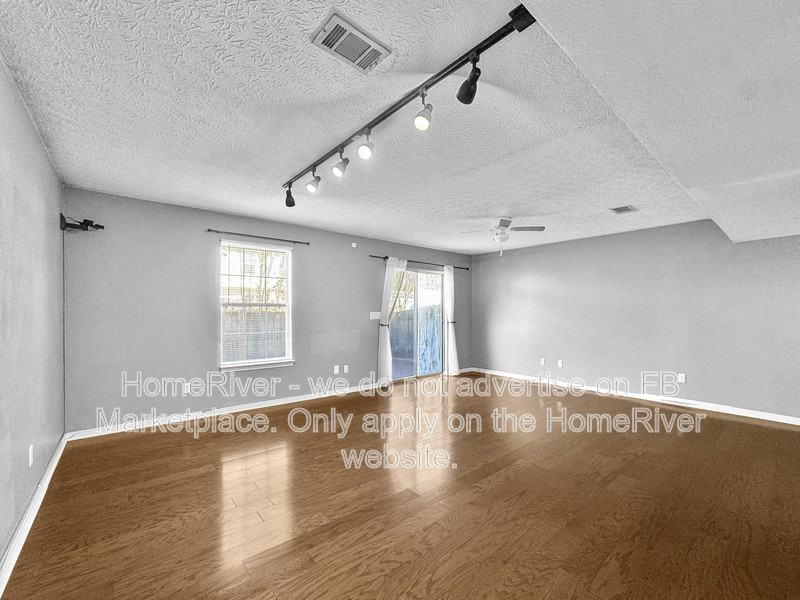 1823 Pointed Leaf Ln - Photo 6 of 20