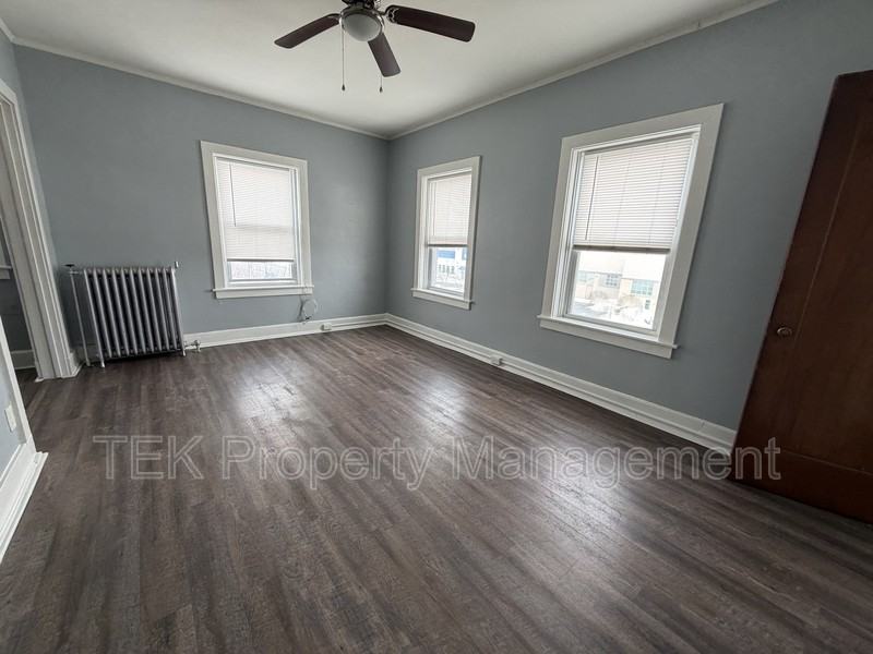 189 Lake Ave #8 - Photo 2 of 5