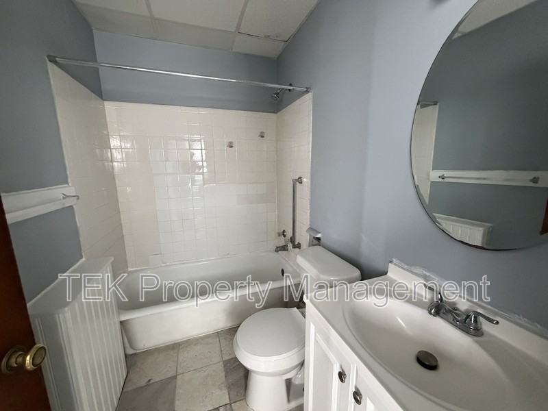 189 Lake Ave #8 - Photo 5 of 5