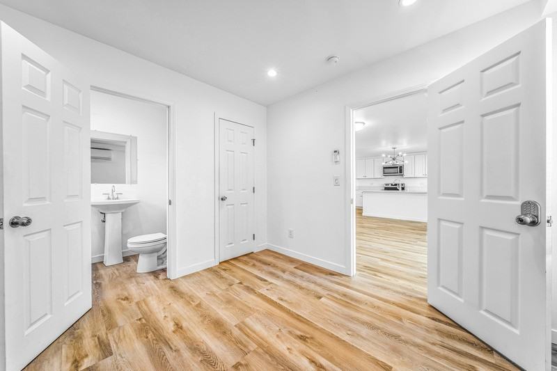 1720 Petaluma Ave - Photo 4 of 9