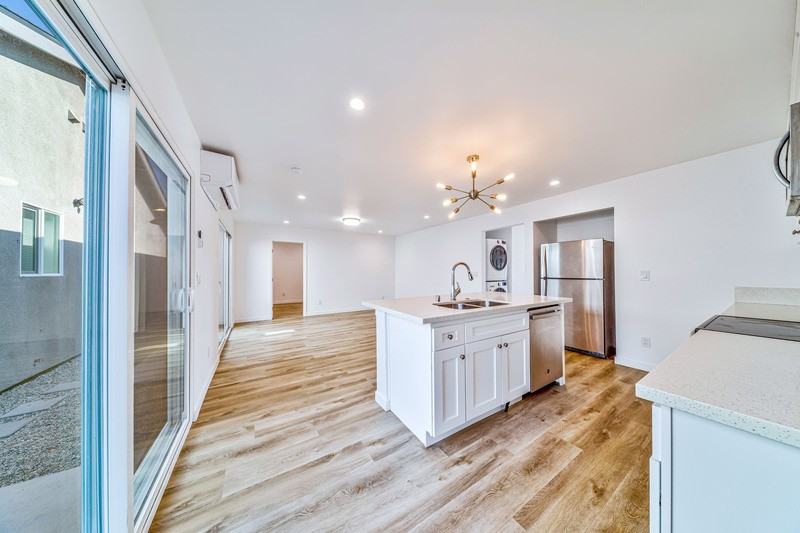 1720 Petaluma Ave - Photo 7 of 9