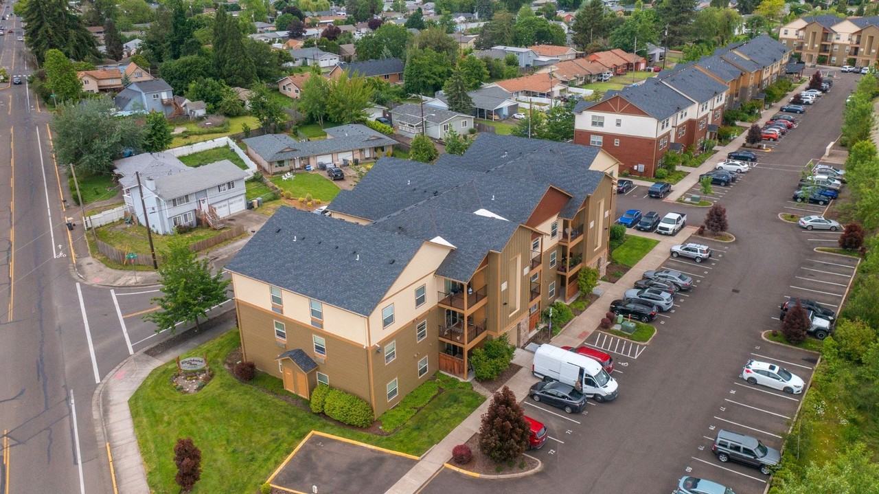 Riverbend Apartments - Photo 4 of 15