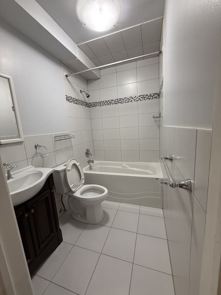 1233 Davenport Road - Photo 3 of 3