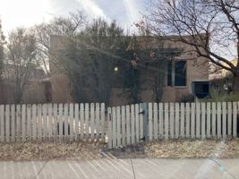 featured image of 527 Franklin Avenue