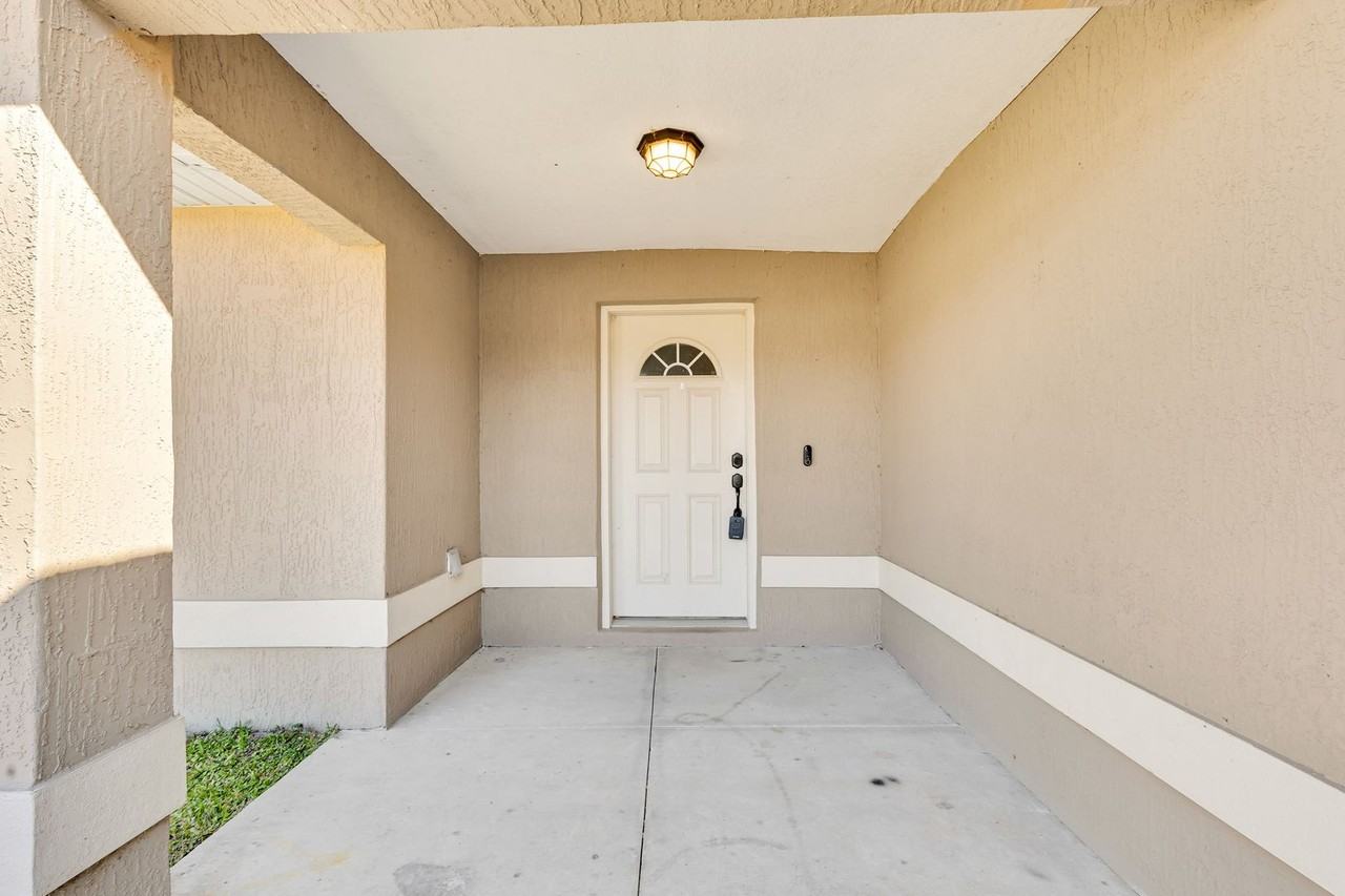 16773 Sw 18th Avenue Rd - Photo 3 of 34