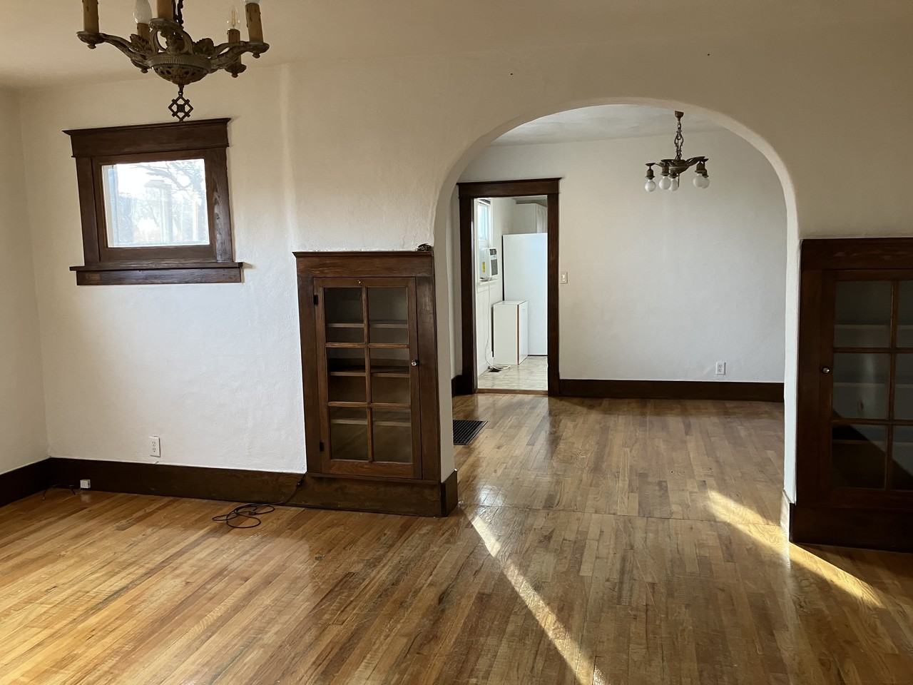 527 Franklin Avenue - Photo 3 of 11