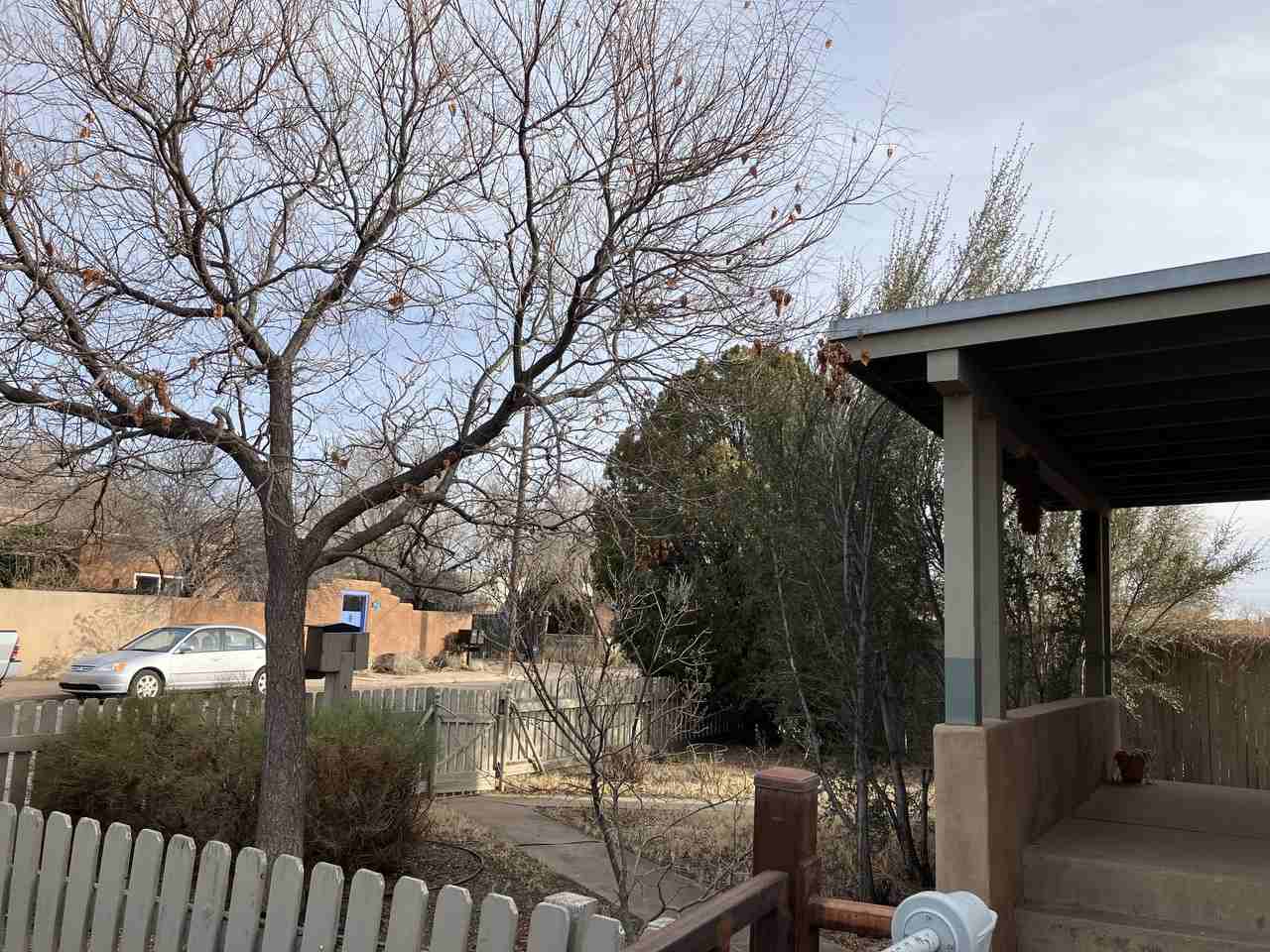 527 Franklin Avenue - Photo 2 of 11