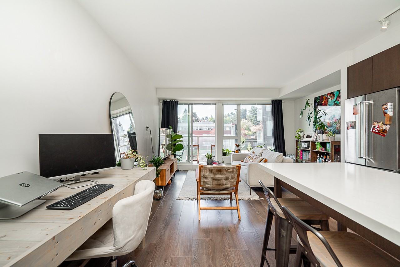 384 East 1st Avenue #517 - Photo 3 of 24