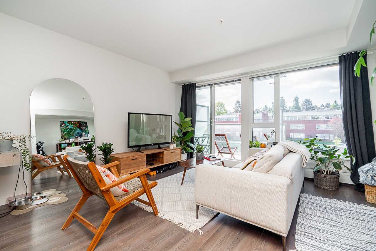 384 East 1st Avenue #517 - Photo 5 of 24