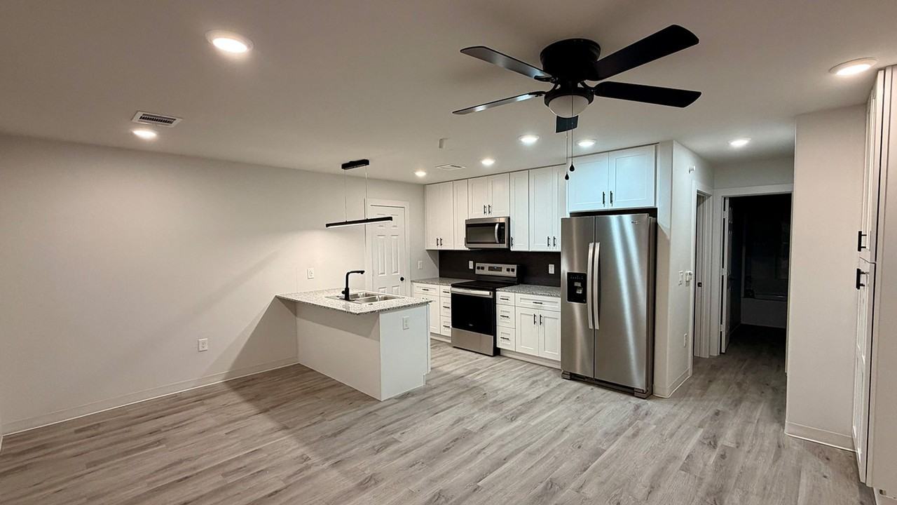 104 Village Dr #122 - Photo 4 of 7