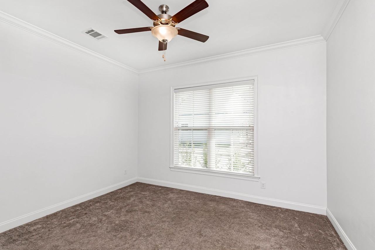 7508 Griffon Dr - Photo 6 of 17