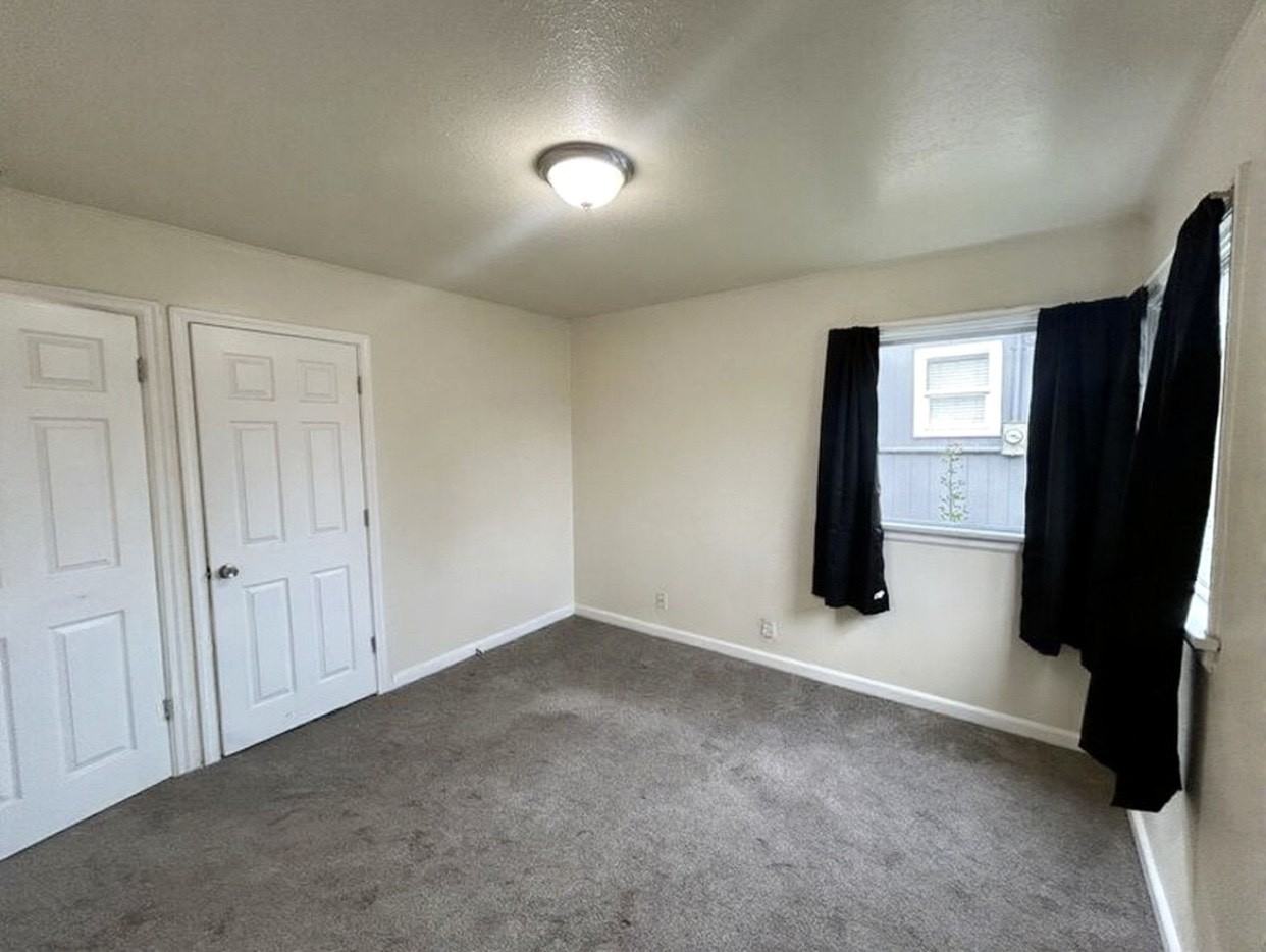 3806 South Asotin Street - Photo 4 of 6