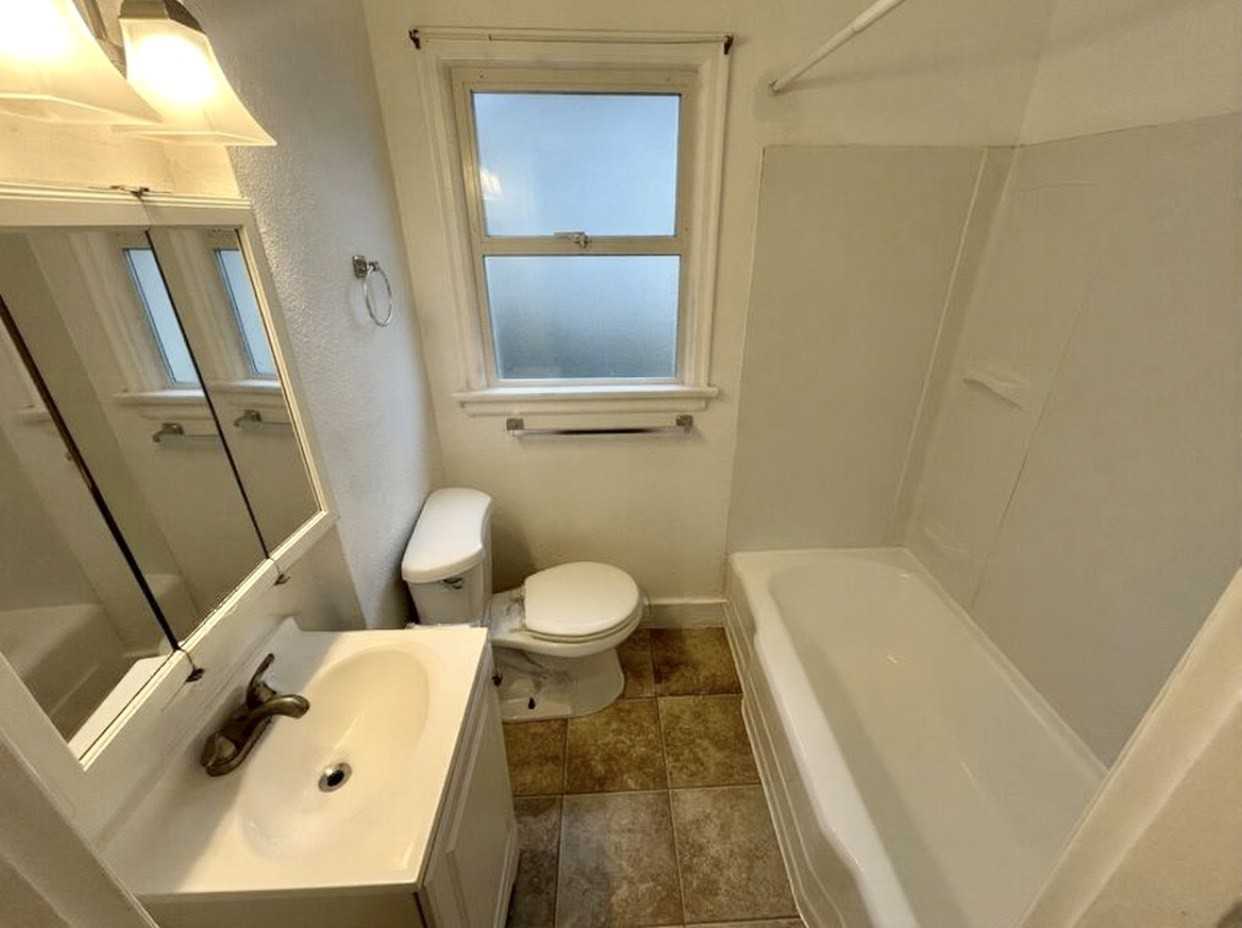 3806 South Asotin Street - Photo 5 of 6