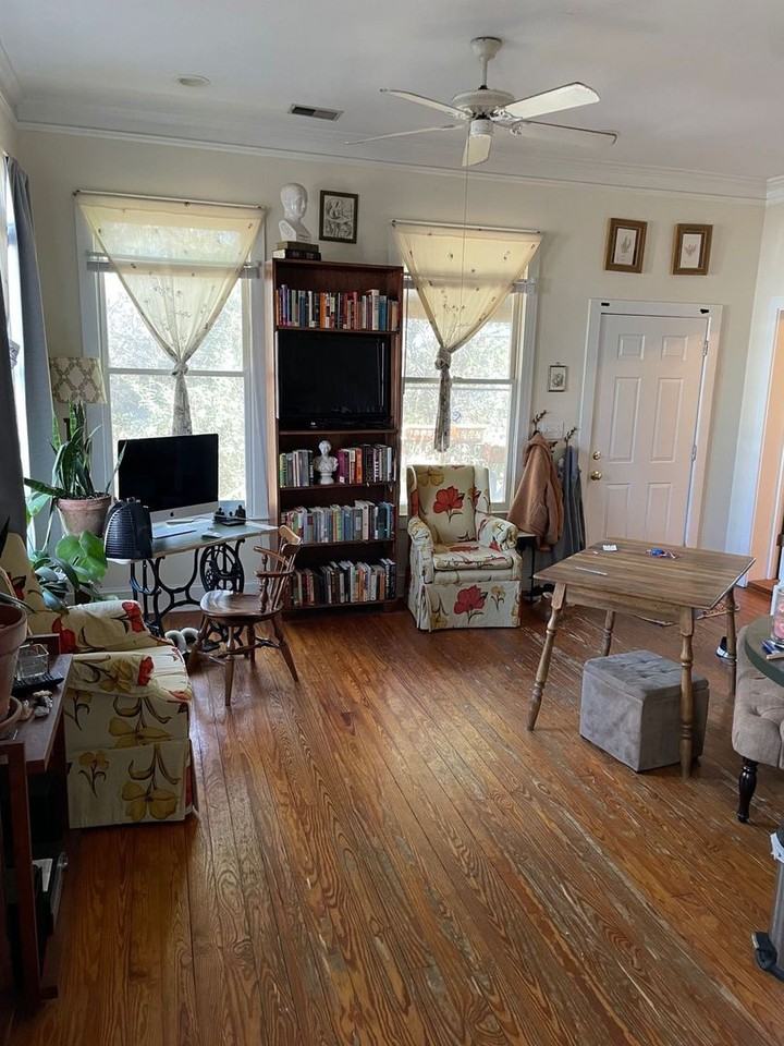 Barrow 150 - Photo 2 of 21