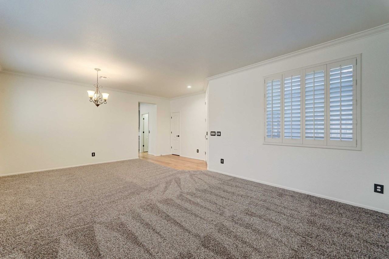 1157 W Mesquite St - Photo 6 of 39