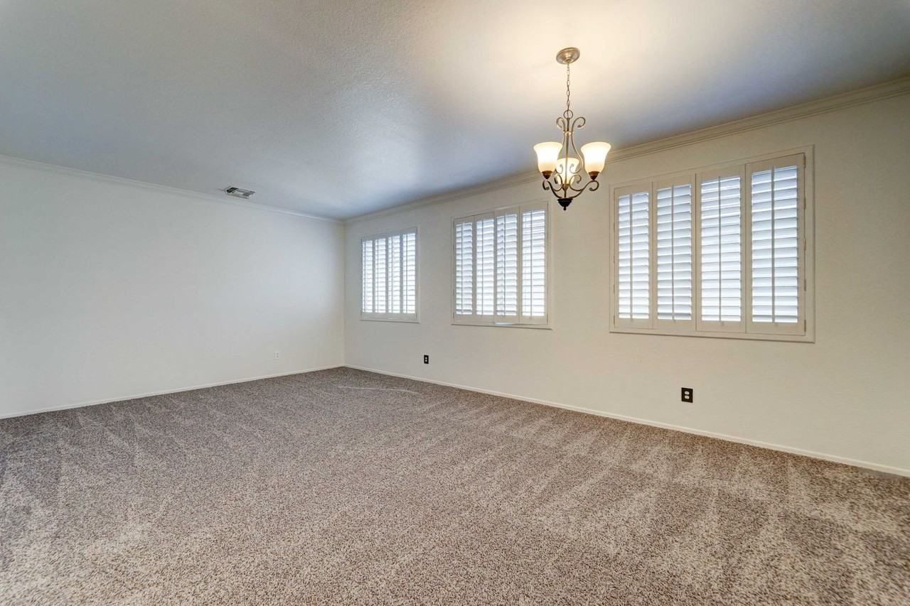 1157 W Mesquite St - Photo 7 of 39