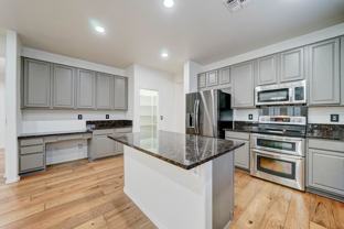 1157 W Mesquite St - Photo 1 of 1