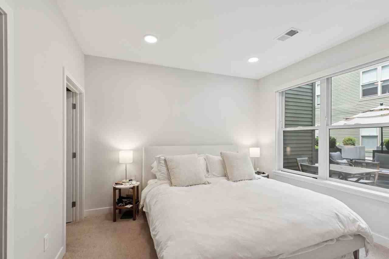 The Elm - Photo 3 of 50