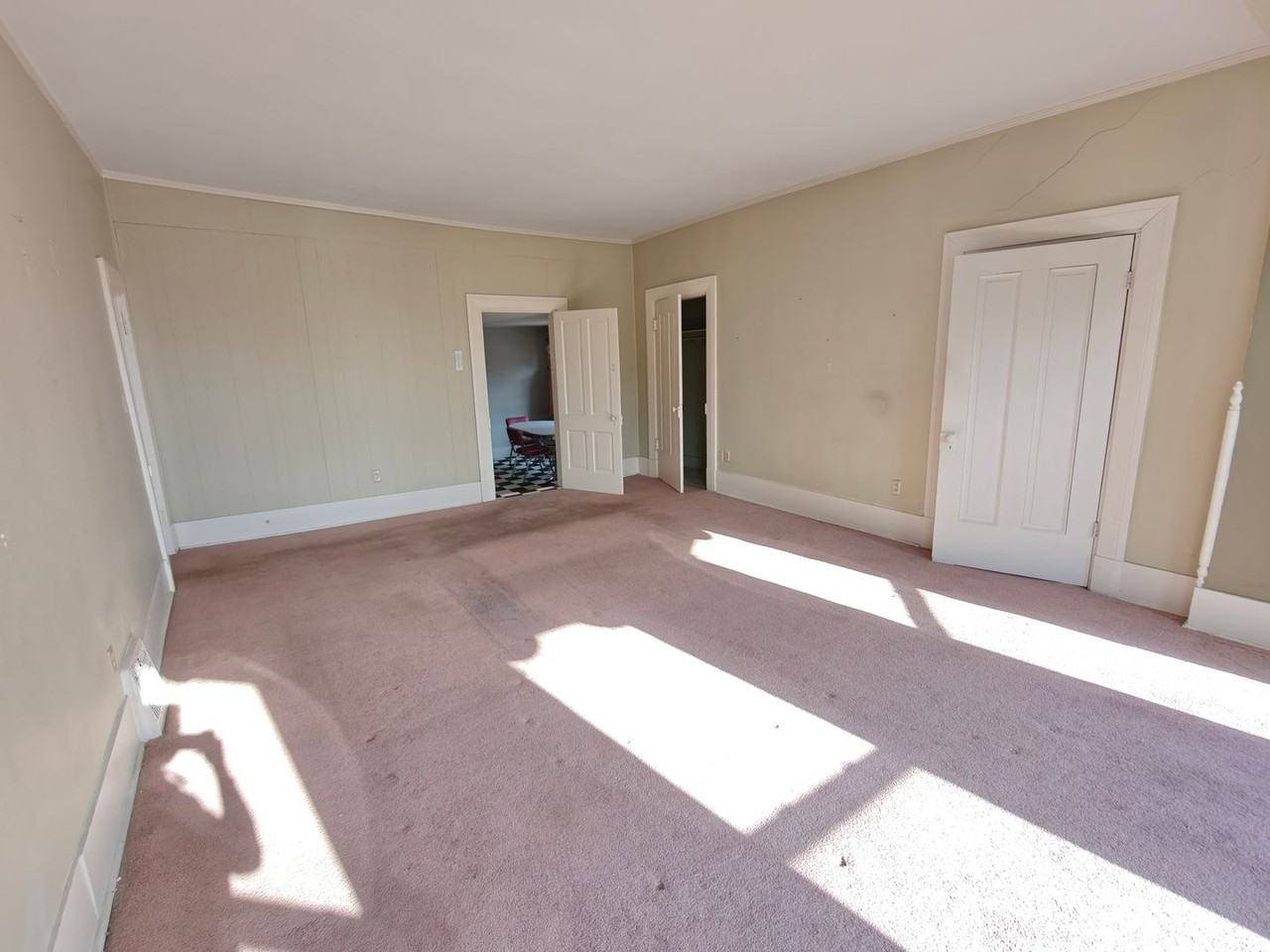 26 E Mechanic St - Photo 4 of 15