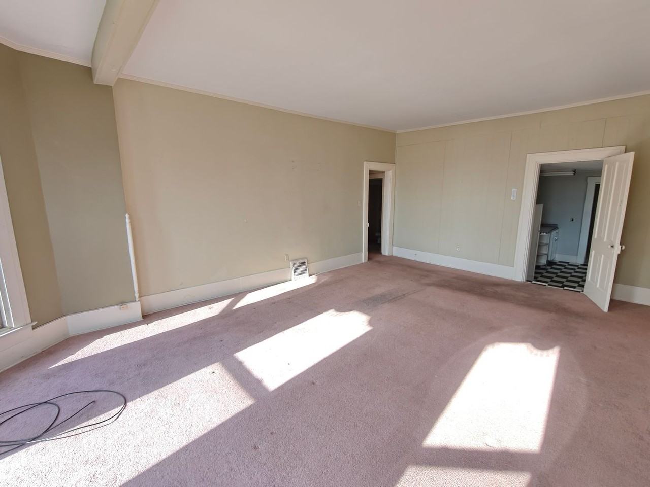 26 E Mechanic St - Photo 5 of 15