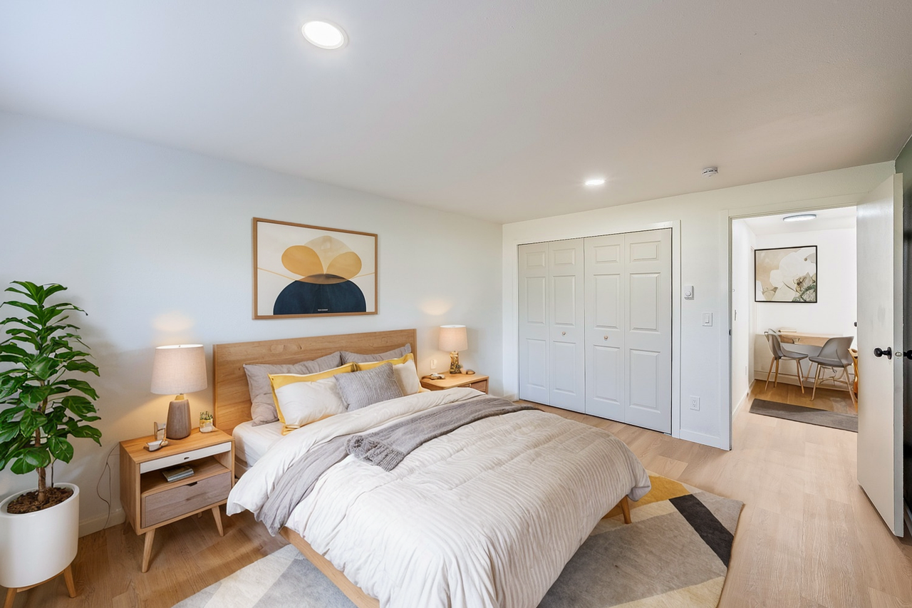 450 6th St. NE - Photo 7 of 13