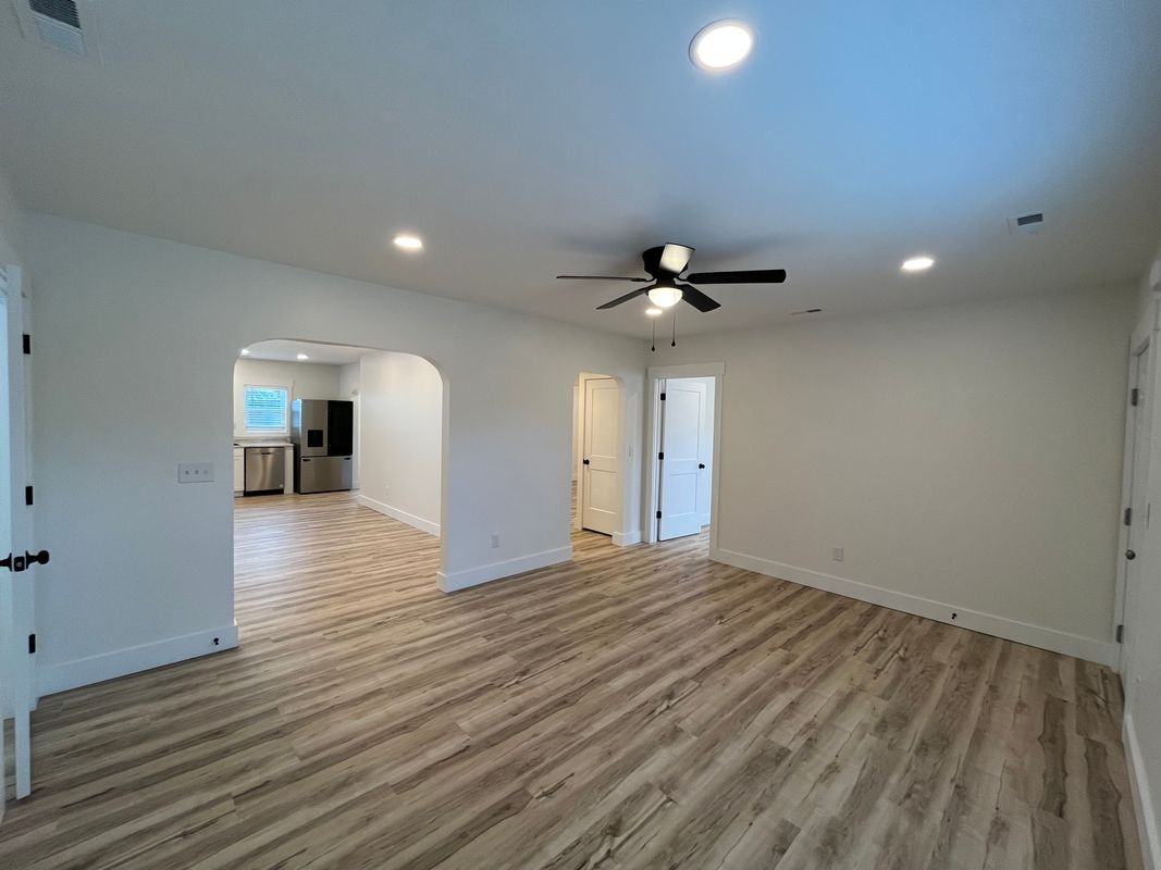 238 Central Blvd - Photo 2 of 7