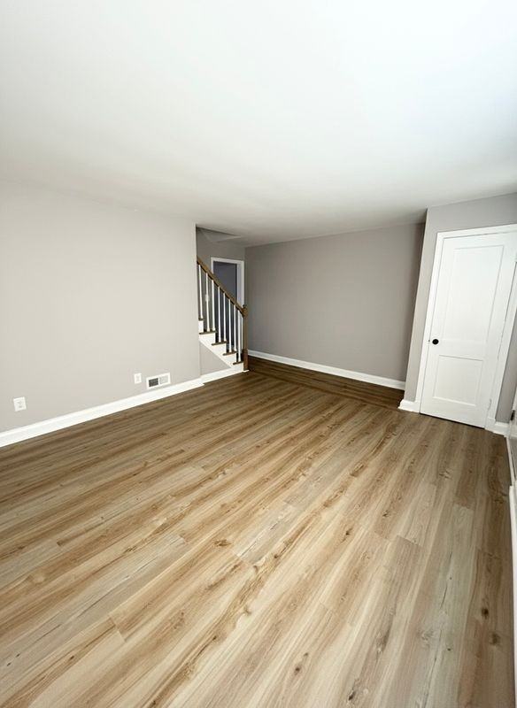 607 Lucia Ave - Photo 2 of 12