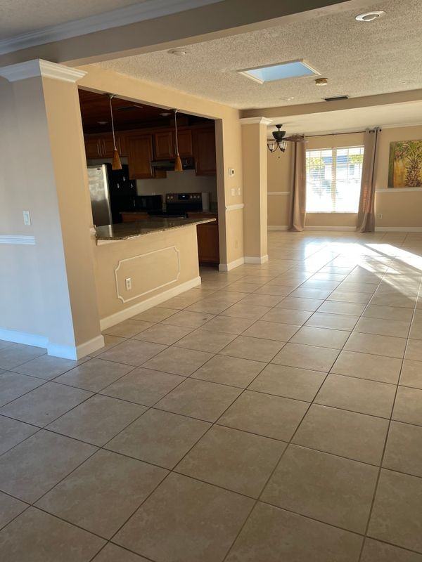 5821 Briar Dr - Photo 6 of 12