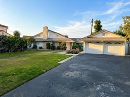 featured image of 2115 Holly Ave