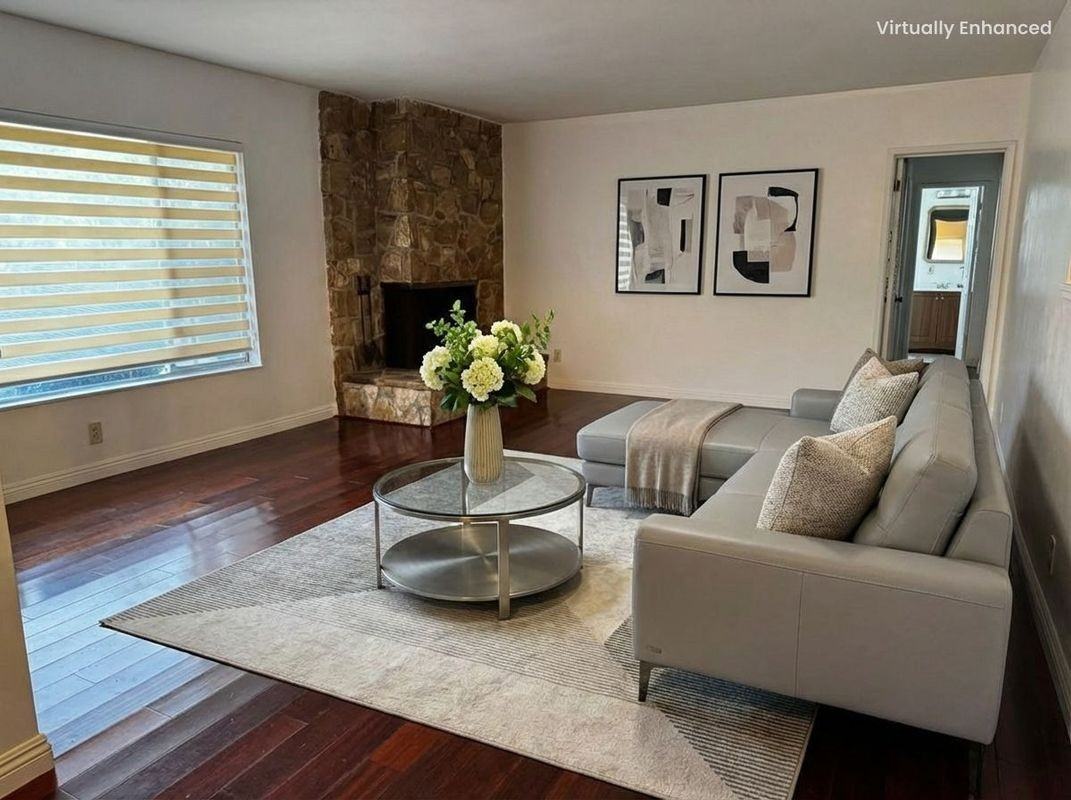 2115 Holly Ave - Photo 4 of 12