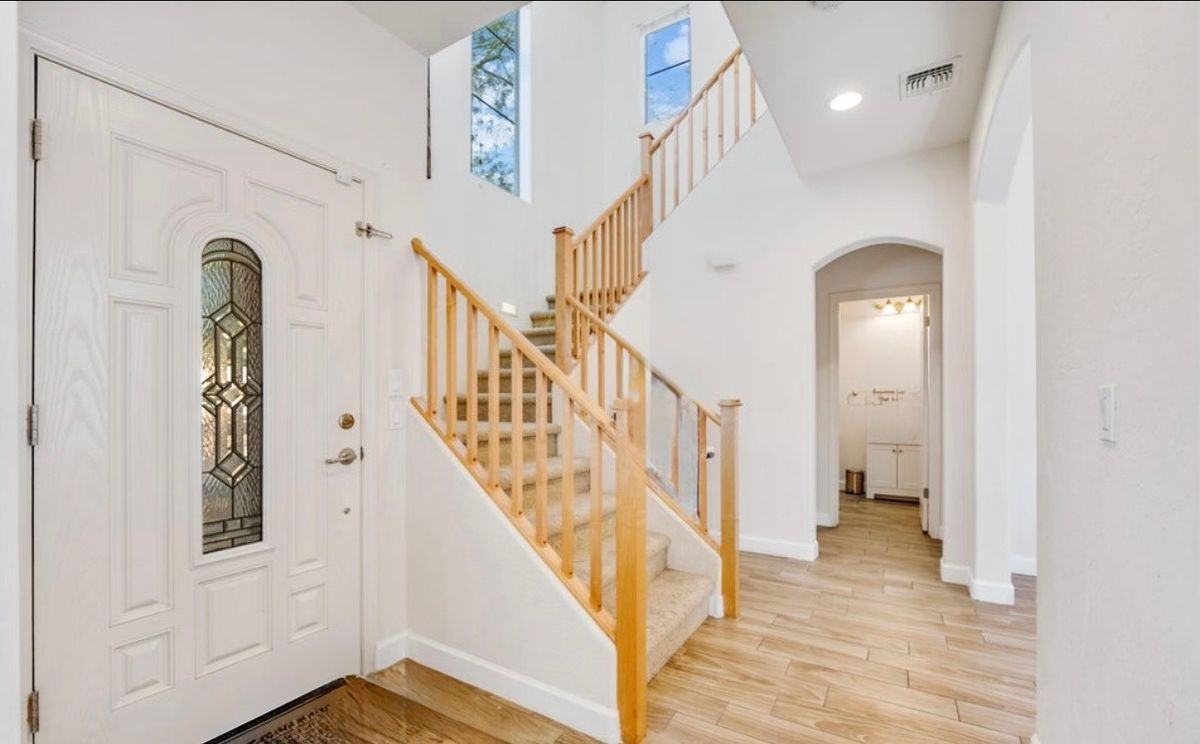 2527 N 148th Dr - Photo 2 of 3