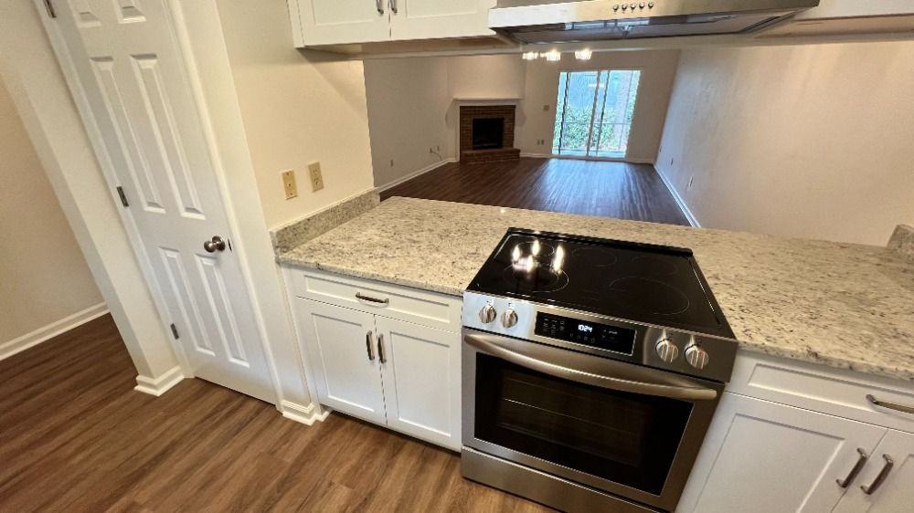 818 Jamestown Ct - Photo 4 of 16