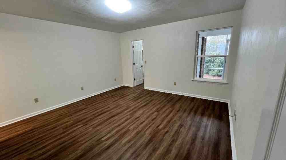 818 Jamestown Ct - Photo 7 of 16