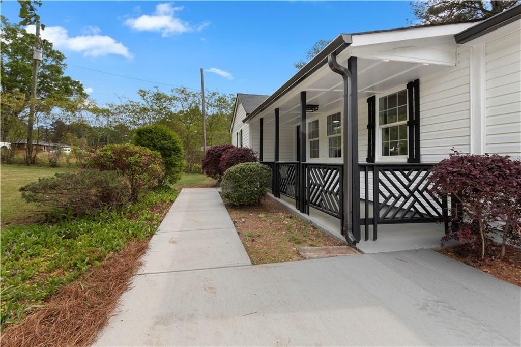 2014 Fence Rd - Photo 4 of 22