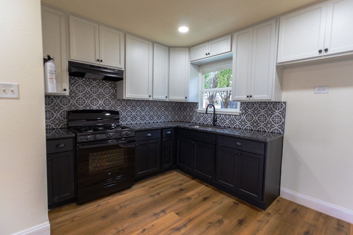 1105 Spring Branch St - Photo 3 of 13