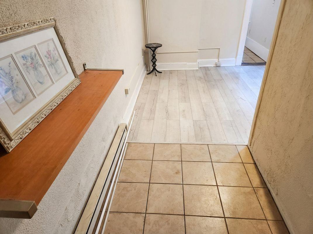 304 E King St ##1 - Photo 3 of 8