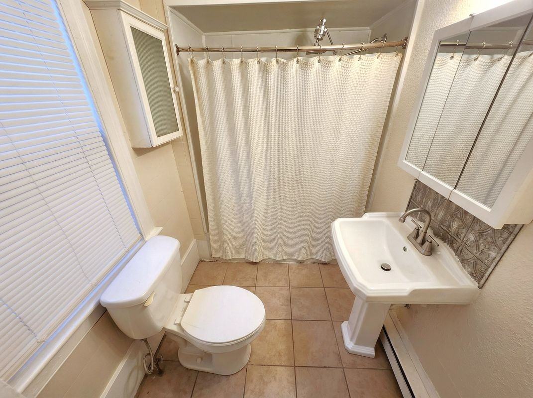 304 E King St ##1 - Photo 7 of 8