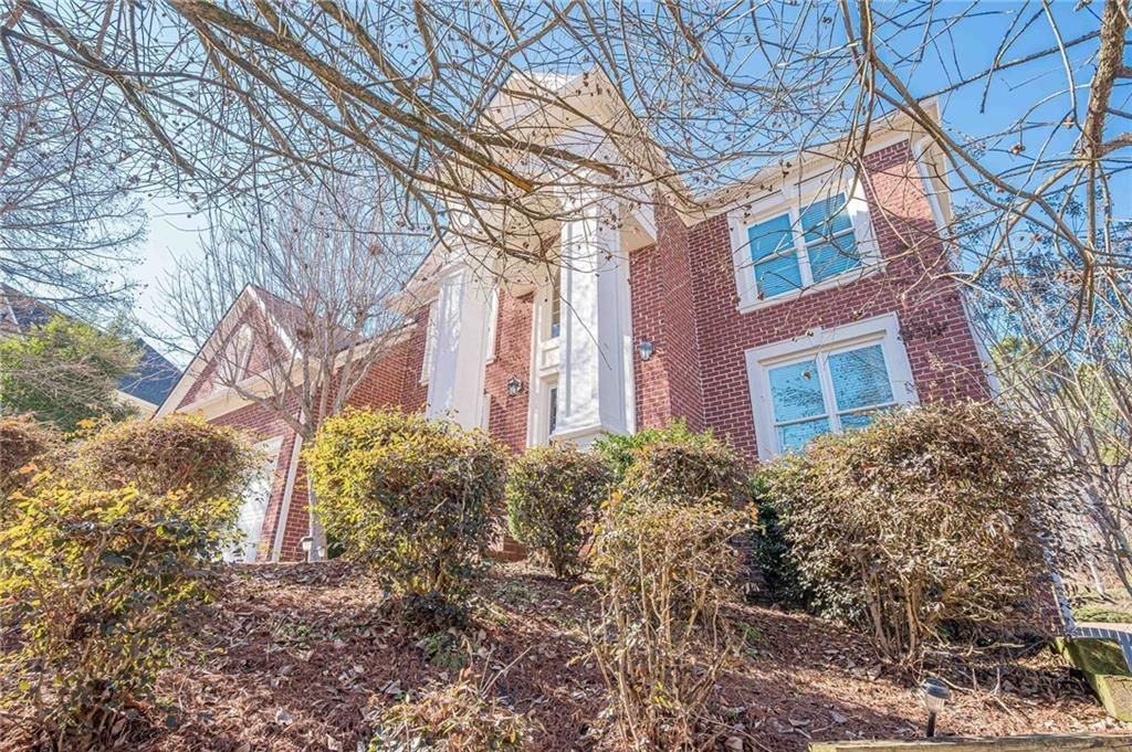 927 Laurelwood Ct - Photo 6 of 50