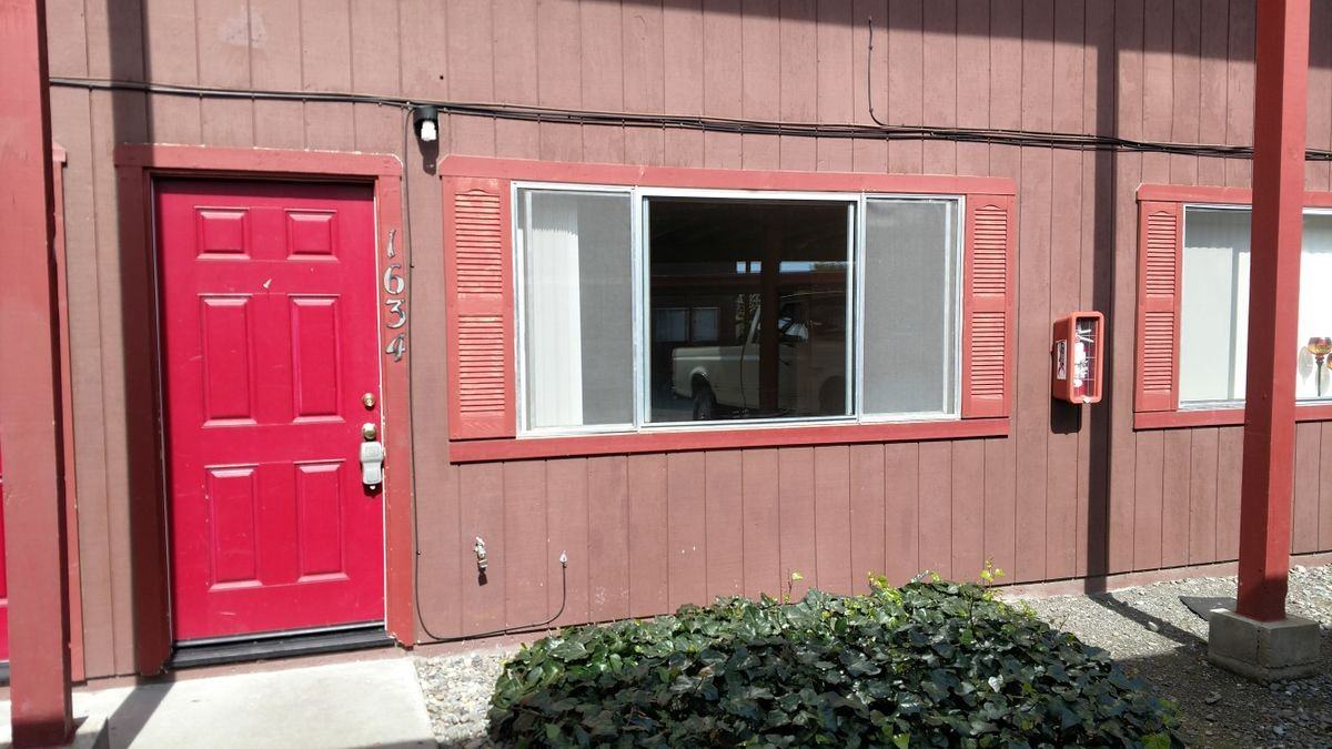 1648 Fischer Ave - Photo 5 of 8