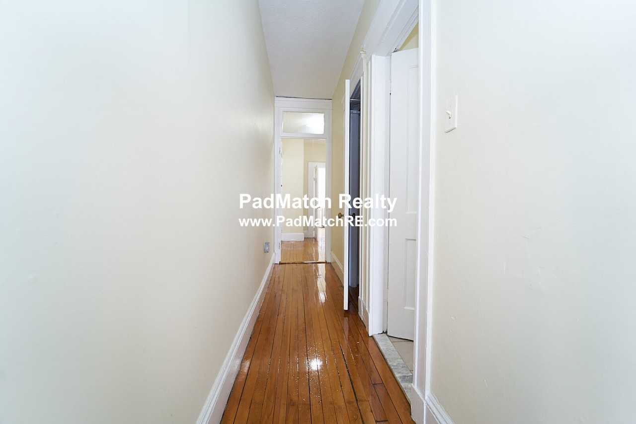 1367 Commonwealth Ave #2 - Photo 3 of 22