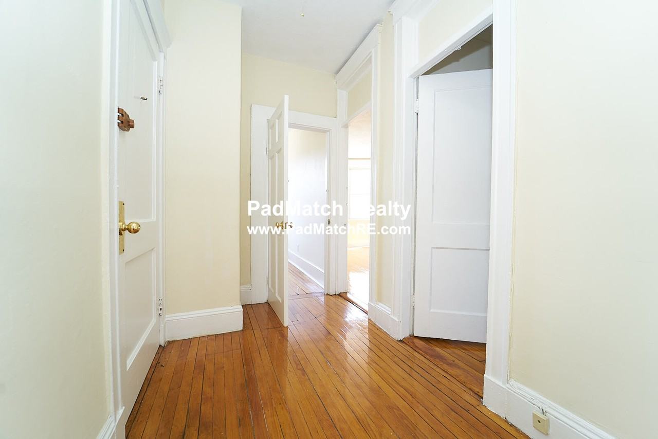 1367 Commonwealth Ave #2 - Photo 4 of 22