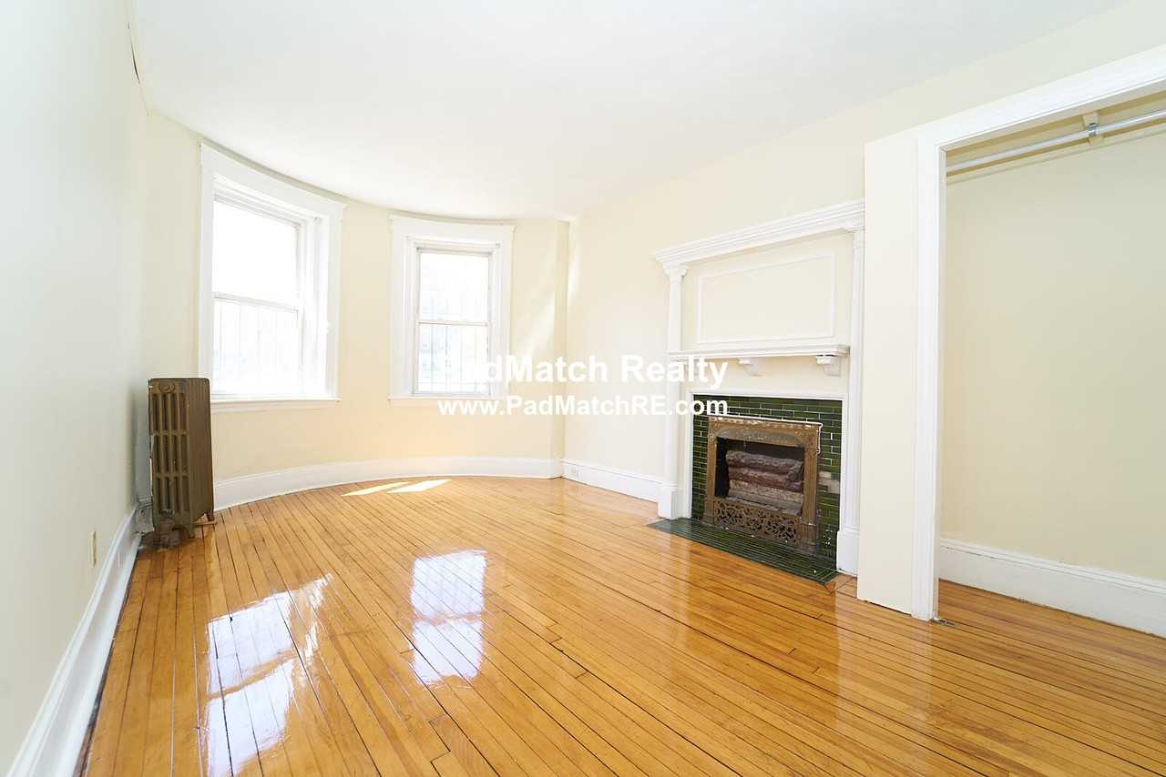 1367 Commonwealth Ave #2 - Photo 7 of 22