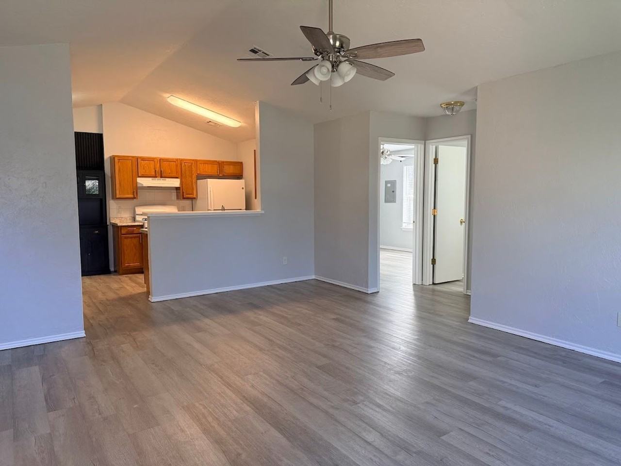 2308 Heatherfield Ln - Photo 6 of 21