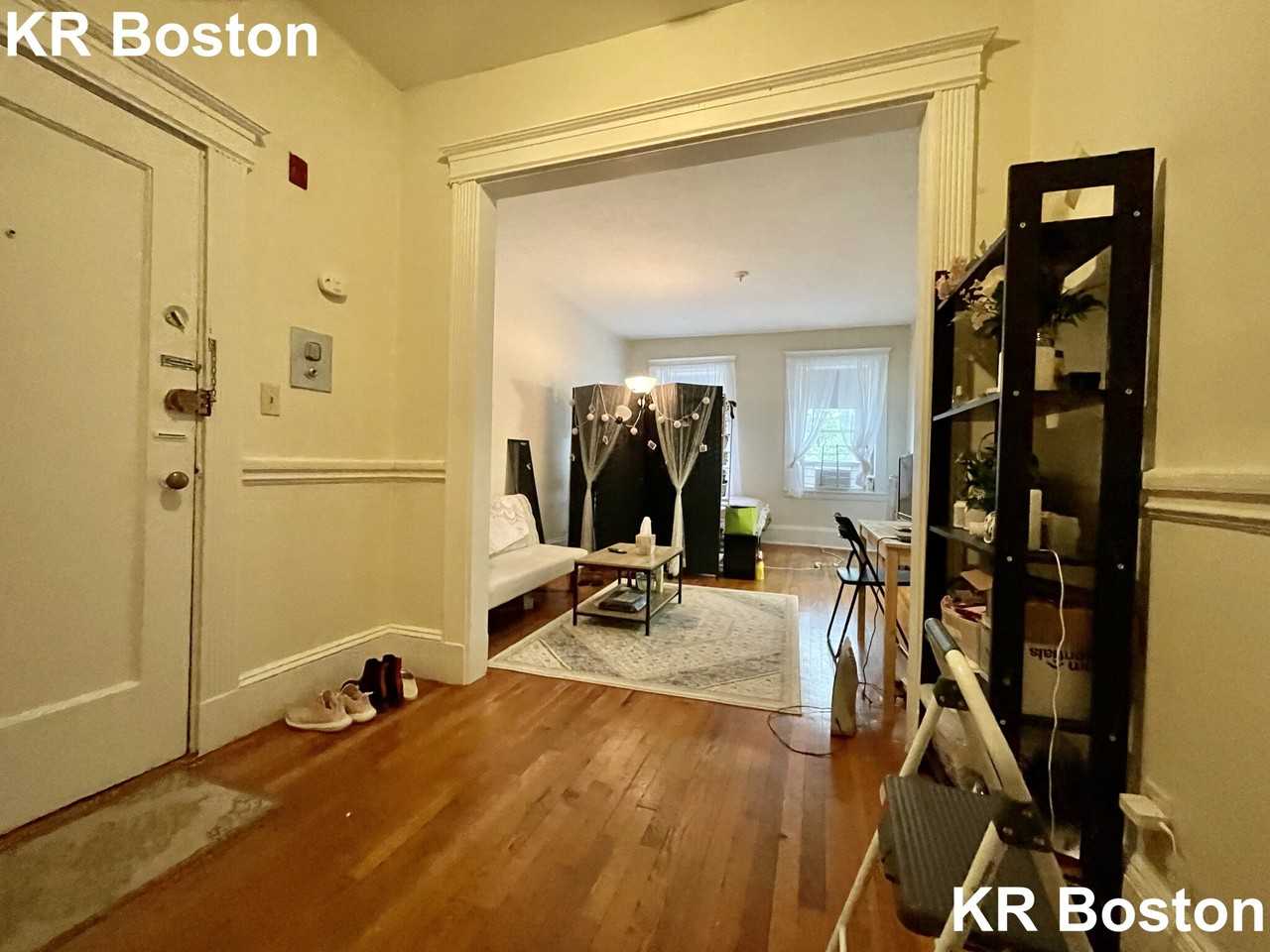 Commonwealth Ave #32 - Photo 2 of 21