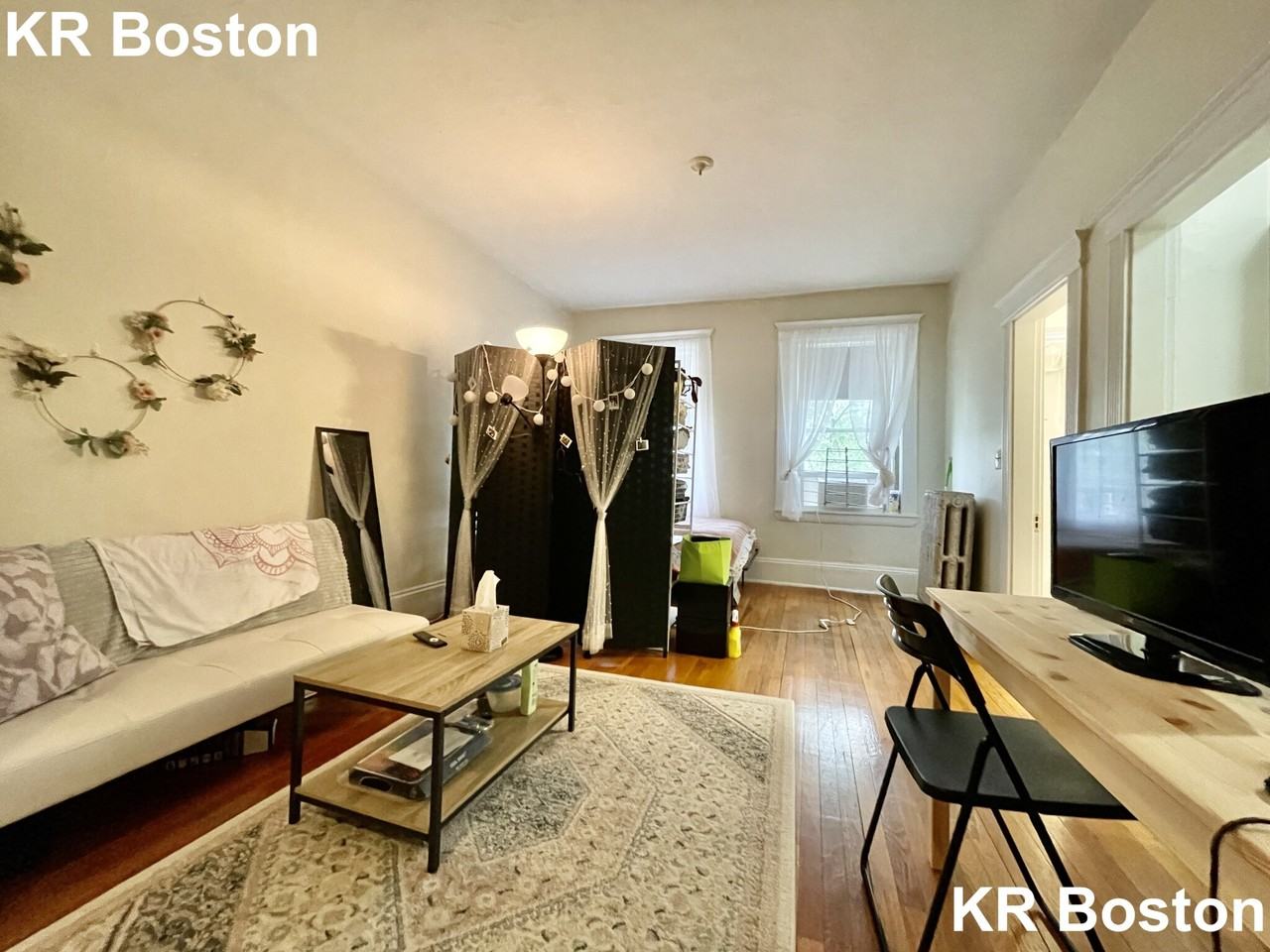 Commonwealth Ave #32 - Photo 7 of 21