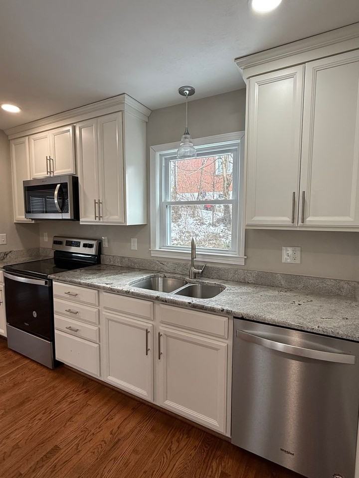 3481 Richards Blvd - Photo 2 of 18