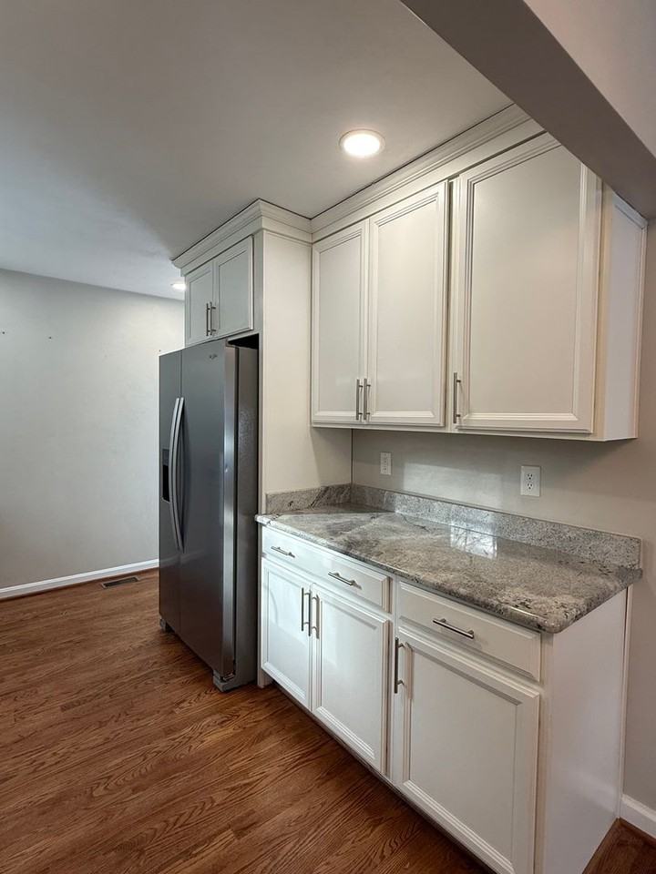 3481 Richards Blvd - Photo 4 of 18